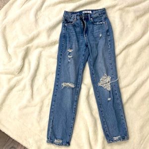 Garage boyfriend distressed jean